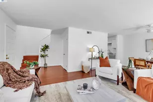 403 Olympus, Hercules, CA 94547 - Photo 5