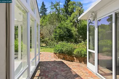208 Ivy Dr, Orinda, CA 94563 - Photo 23