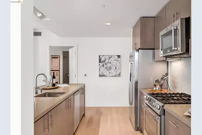 51 Innes Ct #204, San Francisco, CA 94124 - Photo 7