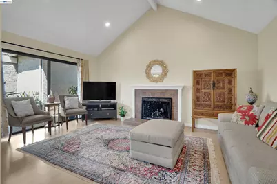 2023 Los Gatos Almaden Rd, San Jose, CA 95124 - Photo 23
