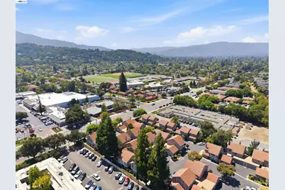 2023 Los Gatos Almaden Rd, San Jose, CA 95124 - Photo 43
