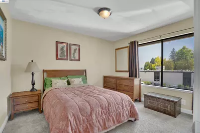 2023 Los Gatos Almaden Rd, San Jose, CA 95124 - Photo 15