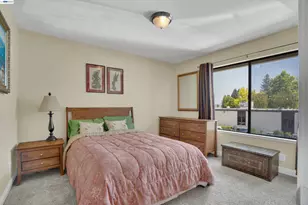 2023 Los Gatos Almaden Rd, San Jose, CA 95124 - Photo 15