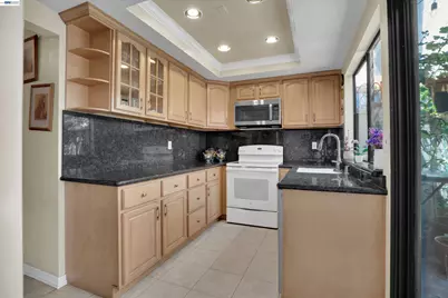 2023 Los Gatos Almaden Rd, San Jose, CA 95124 - Photo 5