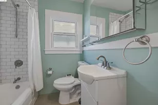 3412 13th Ave, Oakland, CA 94610 - Photo 23