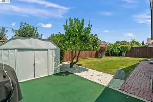 34838 Lilac St, Union City, CA 94587 - Photo 3