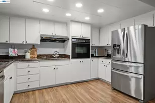 34838 Lilac St, Union City, CA 94587 - Photo 17