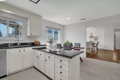 1789 Woodland Ct, Concord, CA 94521 - Photo 17