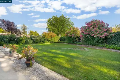 1833 Sandalwood Dr, Concord, CA 94519 - Photo 19