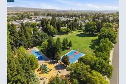 3286 Burgundy Dr, Pleasanton, CA 94566 - Photo 43
