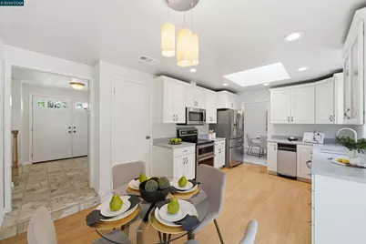 3286 Burgundy Dr, Pleasanton, CA 94566 - Photo 13