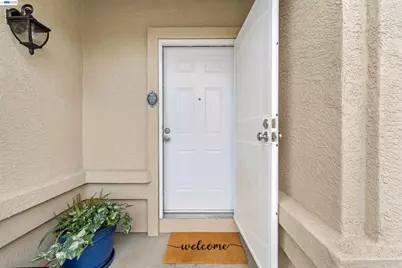 1618 Paseo Flores Dr, Suisun City, CA 94585 - Photo 7
