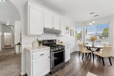 1618 Paseo Flores Dr, Suisun City, CA 94585 - Photo 23