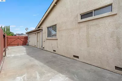 1618 Paseo Flores Dr, Suisun City, CA 94585 - Photo 43