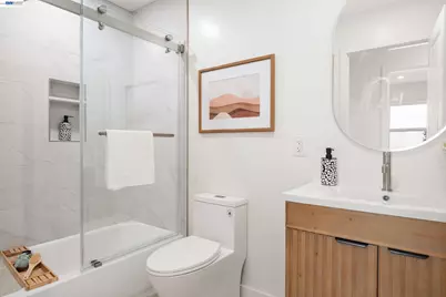 138 18th St, Richmond, CA 94804 - Photo 37