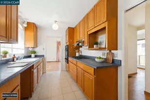 6386 Claremont Ave, Richmond, CA 94805 - Photo 11