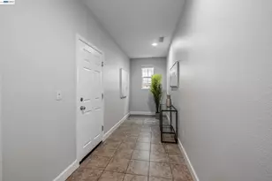 2584 Remy Javier Ct, Tracy, CA 95377 - Photo 15