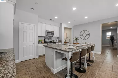 2584 Remy Javier Ct, Tracy, CA 95377 - Photo 11