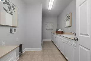 2584 Remy Javier Ct, Tracy, CA 95377 - Photo 35
