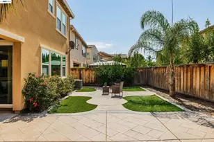 2584 Remy Javier Ct, Tracy, CA 95377 - Photo 37