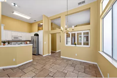 2012 Trailside Dr, Brentwood, CA 94513 - Photo 15