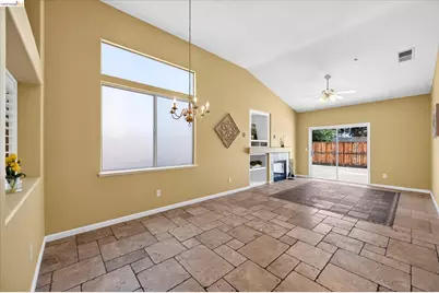 2012 Trailside Dr, Brentwood, CA 94513 - Photo 13