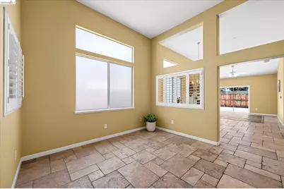 2012 Trailside Dr, Brentwood, CA 94513 - Photo 11