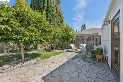 833 Rodney Dr, San Leandro, CA 94577 - Photo 83
