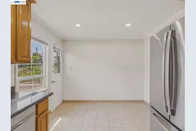 4015 Rusting Ave, Oakland, CA 94605 - Photo 21