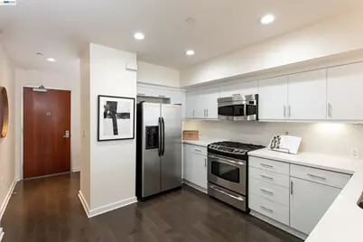 630 Thomas L Berkley Way #619, Oakland, CA 94612 - Photo 3