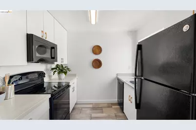 260 Perkins St #2E, Oakland, CA 94610 - Photo 9
