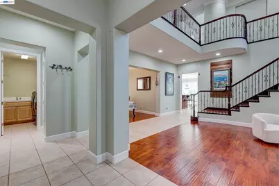 4951 Grayhawk Ct, Dublin, CA 94568 - Photo 5