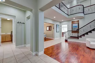 4951 Grayhawk Ct, Dublin, CA 94568 - Photo 5