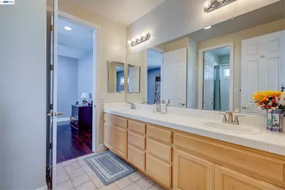 4951 Grayhawk Ct, Dublin, CA 94568 - Photo 63
