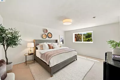 824 Santa Ray Ave., Oakland, CA 94610 - Photo 31