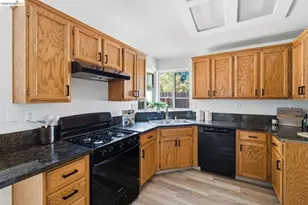 6979 Romanzo Way, Elk Grove, CA 95758 - Photo 11