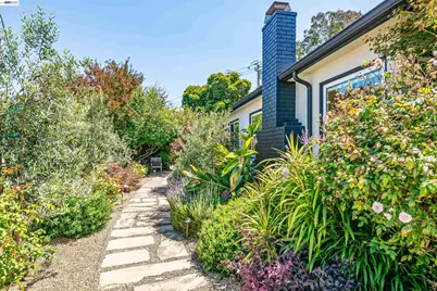 3229 Toyon Ter, Alameda, CA 94501 - Photo 1