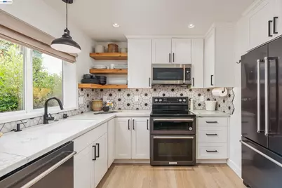 3229 Toyon Ter, Alameda, CA 94501 - Photo 49