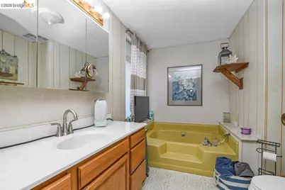 2166 Dalis Dr., Concord, CA 94520 - Photo 25