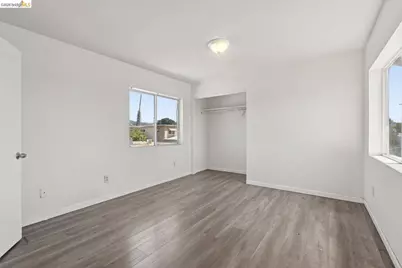 2562 60th Ave, Oakland, CA 94605 - Photo 25