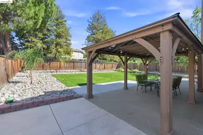 1937 Paradise Peak Ct, Antioch, CA 94531 - Photo 37