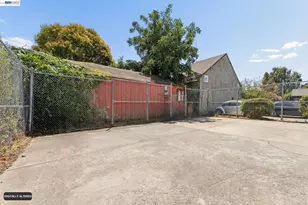 753 55th St, Oakland, CA 94609 - Photo 59