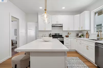 753 55th St, Oakland, CA 94609 - Photo 23
