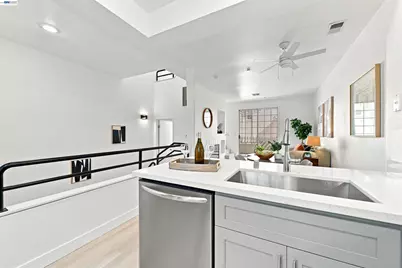 450 Cascadita Ter, Milpitas, CA 95035 - Photo 13