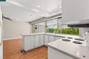 1841 Argonne Dr, Walnut Creek, CA 94598 - Photo 21