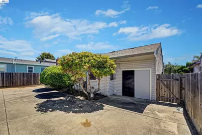 2331 Humphrey Ave, Richmond, CA 94804 - Photo 29