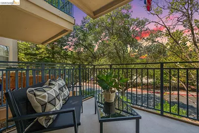 5951 Autumnwood Dr #4A, Walnut Creek, CA 94595 - Photo 15