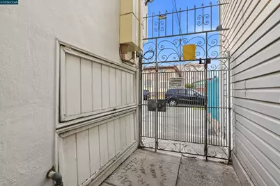 1439 7th Ave, Oakland, CA 94606 - Photo 13