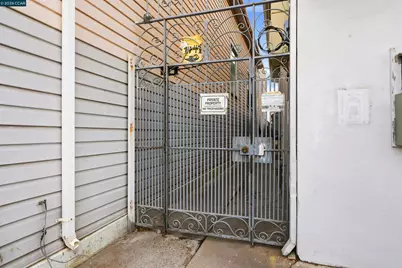 1439 7th Ave, Oakland, CA 94606 - Photo 17