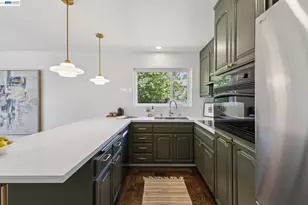 433 Kitty Hawk Rd, Alameda, CA 94501 - Photo 9